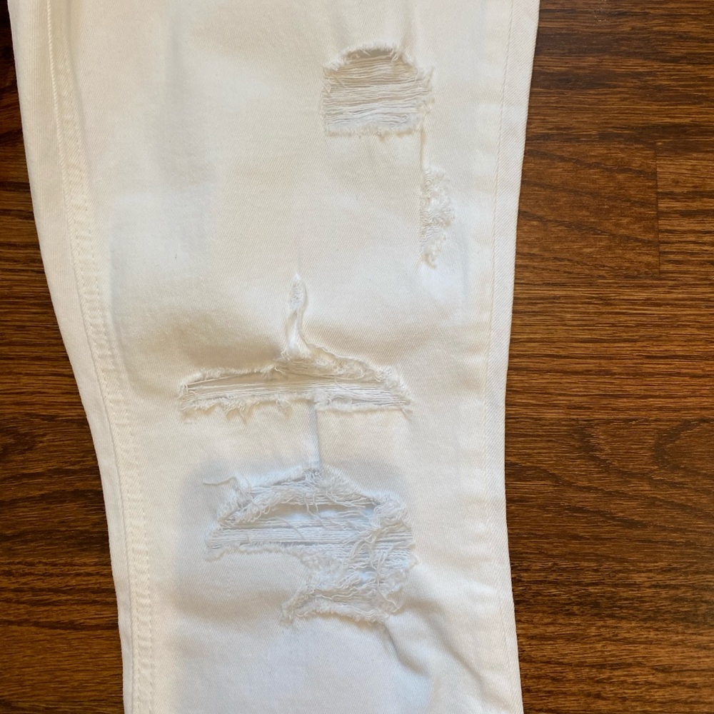 white jeans from old navy
